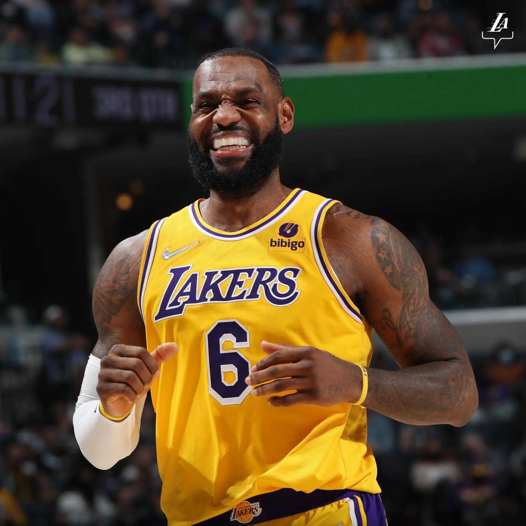 鎵撹触鐨勪笉鏄ぉ鐪熸槸鏃犻偑,鎵撹触闃块噾鏂殑鐢蜂汉