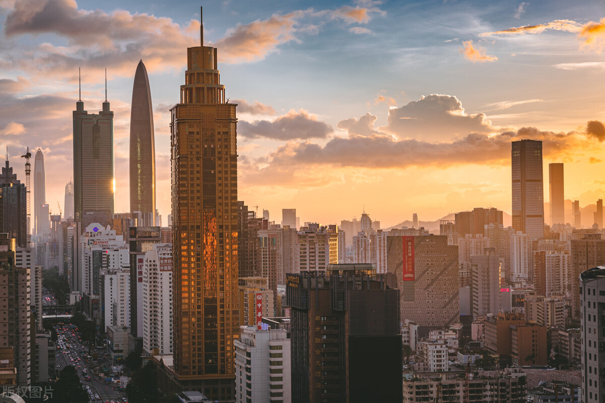 深圳炫富女申请公租房被说不符合,深圳“炫富女”申请到公租房