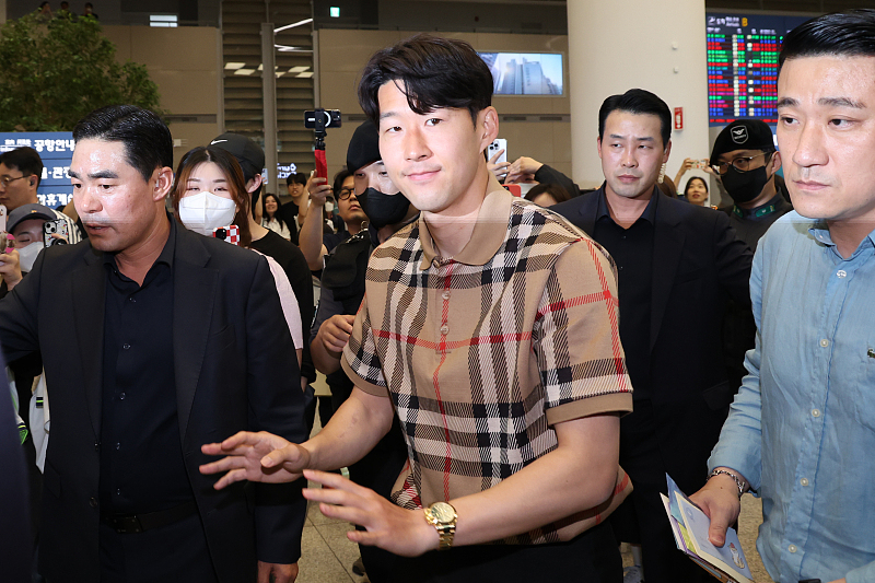 韩国队孙兴参赛吗,金玟哉和孙兴慜荣誉对比