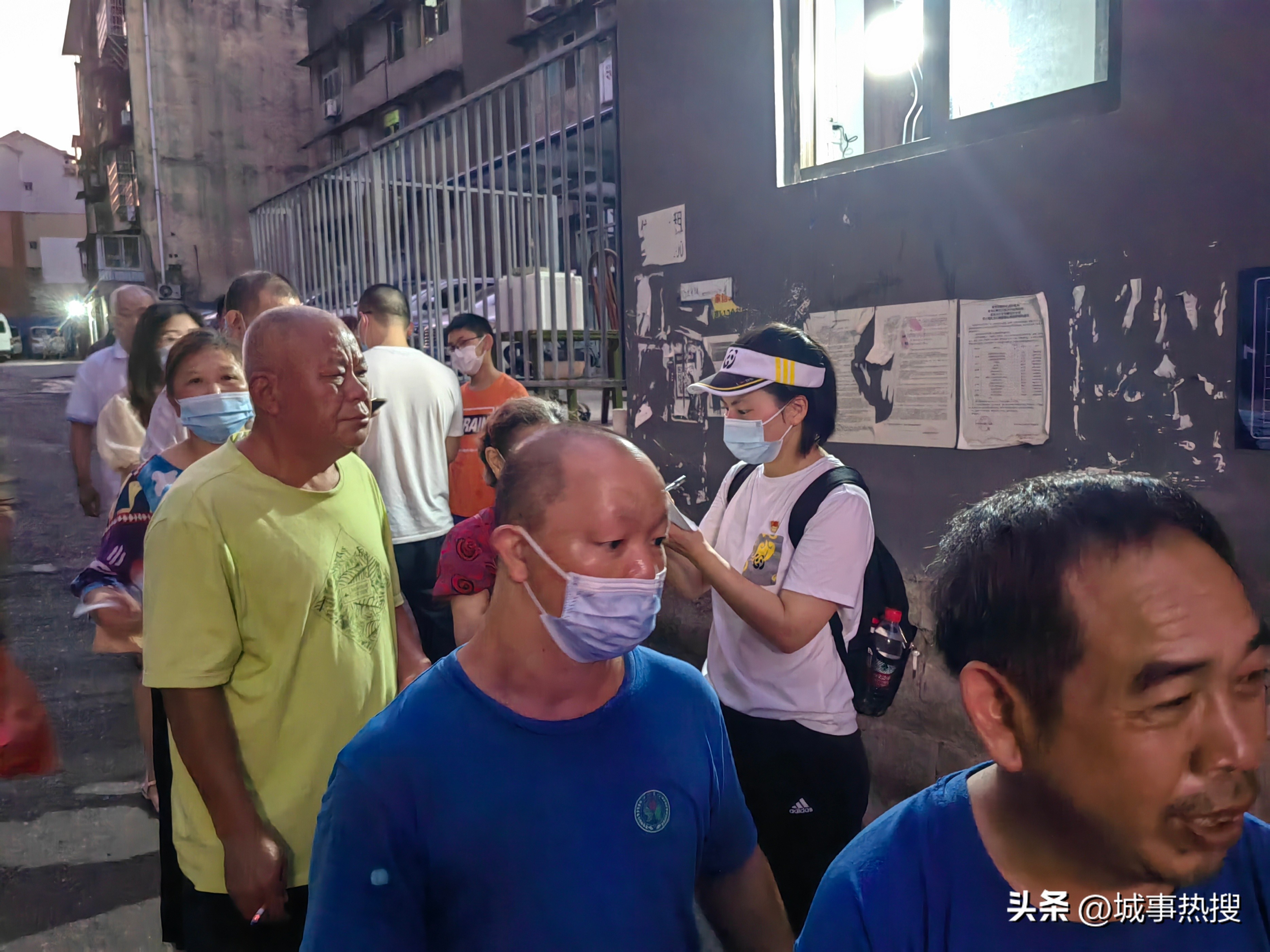 志愿服务暖人心抗疫情,疫情防控志愿服务活动总结