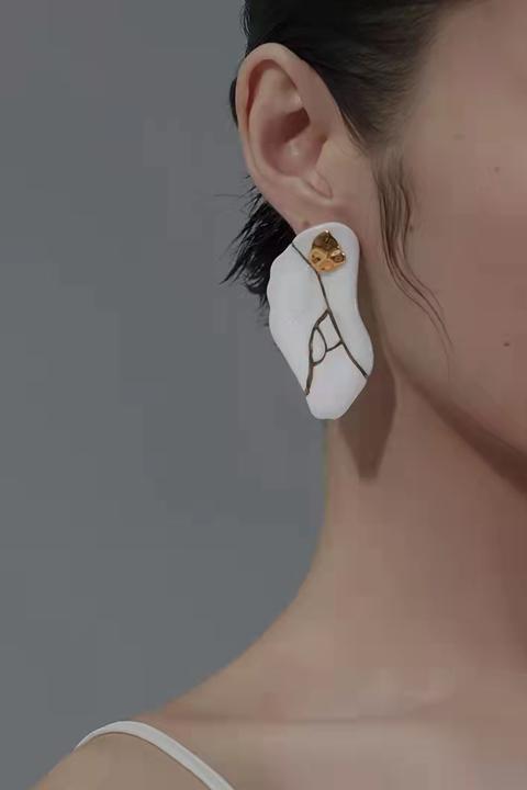 前卫设计师配饰品牌YVMIN尤目，如何让更多消费者接受设计风格？