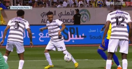 c罗被嘘声后连进4球,c罗连续11场破门而出