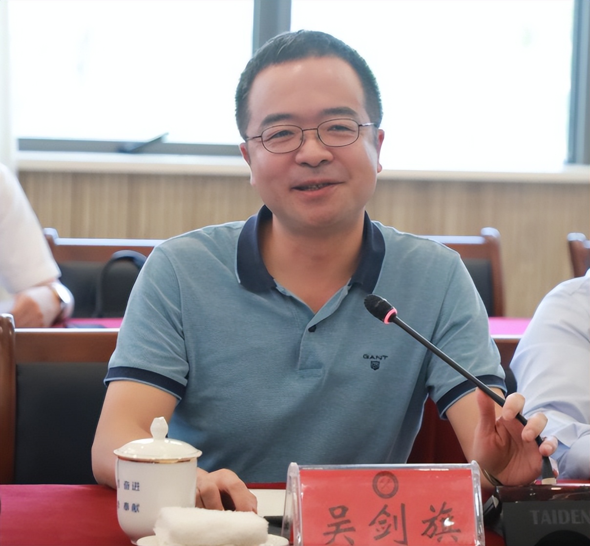 科学家让美国飞机变废铁,让美国的隐形战机无所遁形