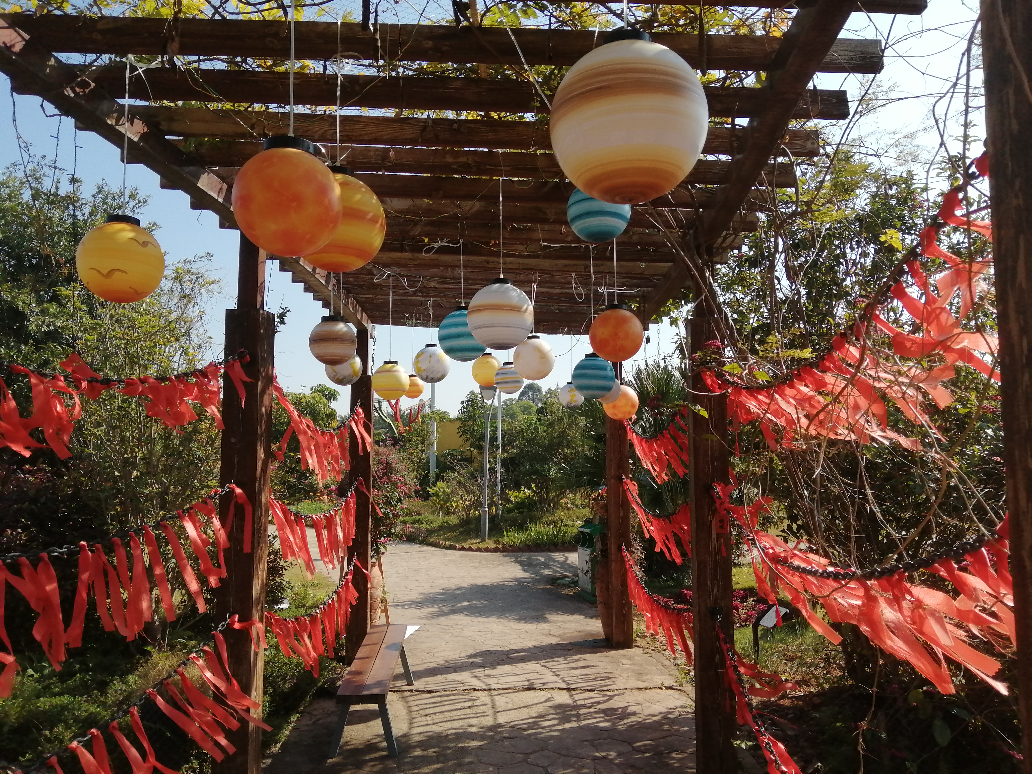 客天下(四):客天下田园花海CS战场山地车小朋友玩得乐不思蜀