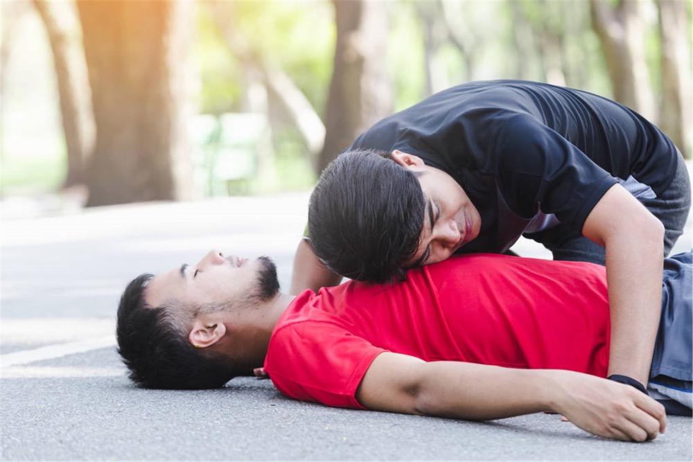 通心络胶囊吃多久能治愈冠心病,冠心病吃通心络胶囊好吗