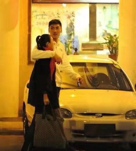 缈熷噷浜嬩欢澶勭悊缁撴灉,缈熷噷鍒嗘墜琚墠鐢峰弸鎭舵剰鎶ュ