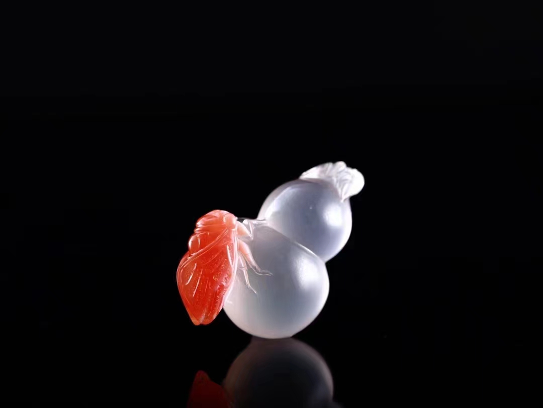 红色迷人眼，雕石入魔障，却要为五斗米折腰？