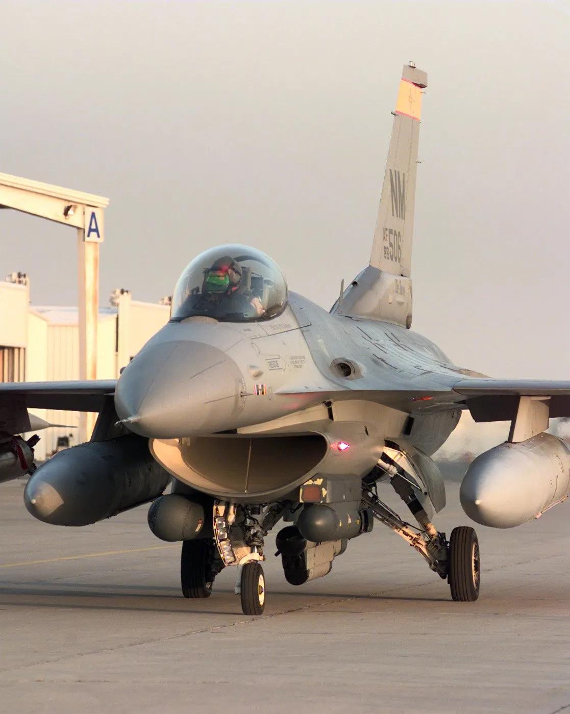 f-16猎鹰,f16猎鹰介绍