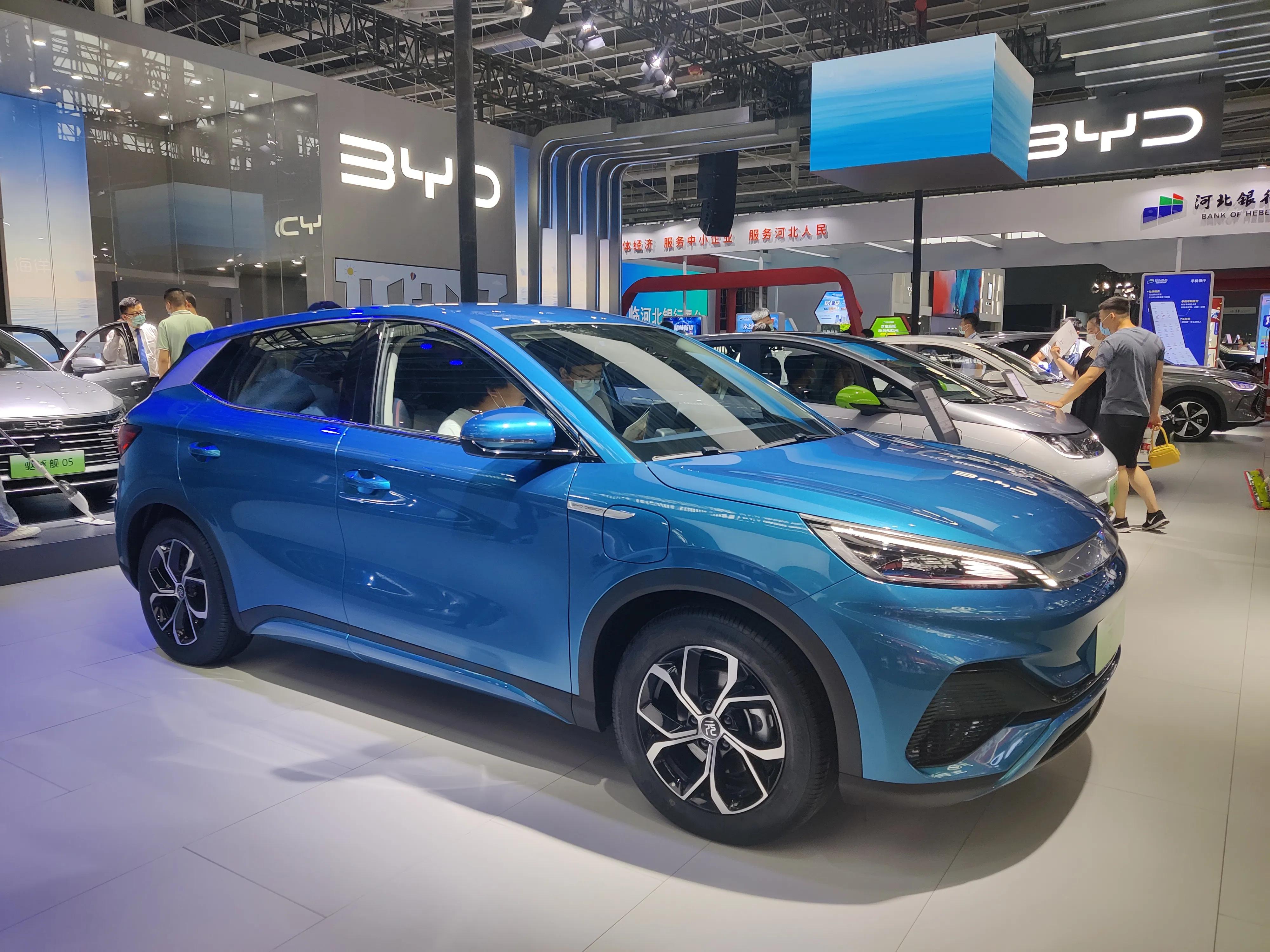 探店打卡比亚迪元PLUS