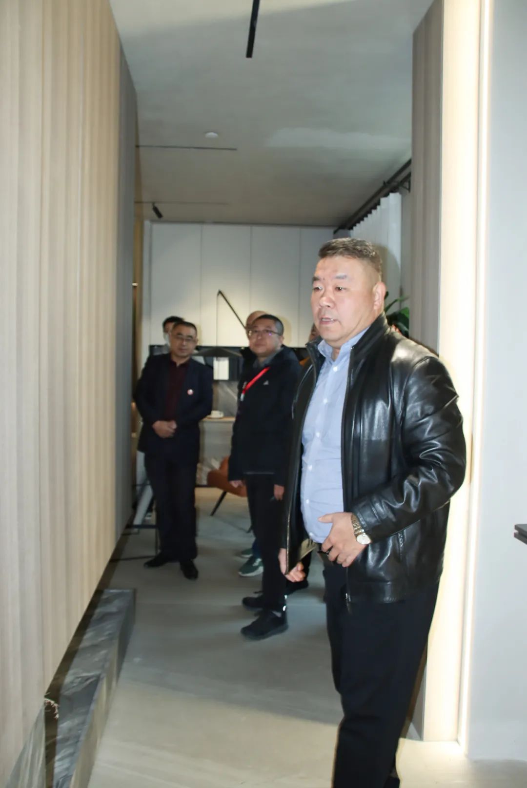 灞辫タ濂囩編姗辨煖,灞辫タ濂囩編鍘ㄦ煖绉戞妧鏈夐檺鍏徃