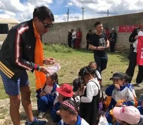 内地8位过气艺人现状,9位定居内地的过气港星