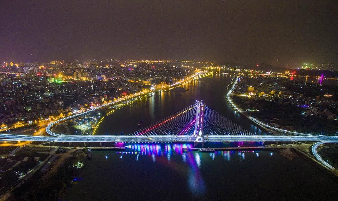 中国跨海跨江跨河桥梁世界第一,中国建的高难度桥梁