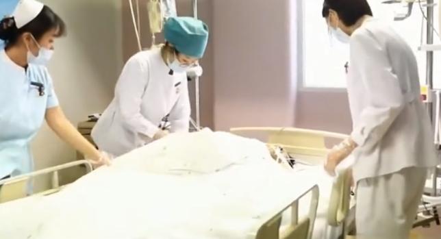 27岁新婚儿子割肝救父后续,河南18岁小伙割肝救父放弃从军