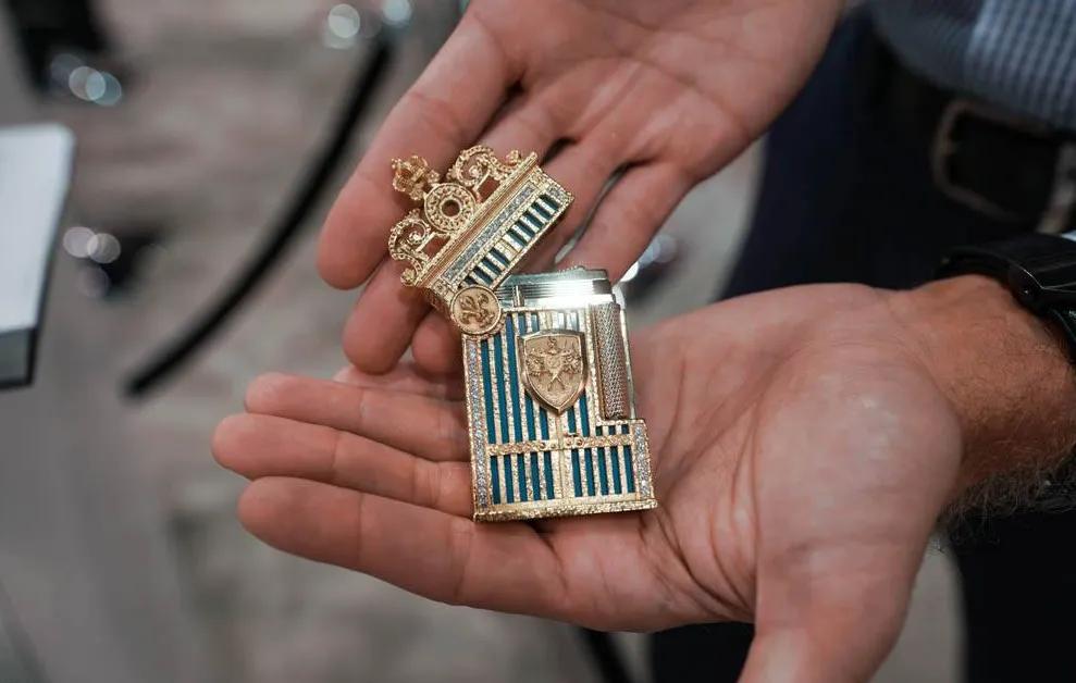 2018年都彭Montgolfière热气球火机特别定制系列的设计灵感来源