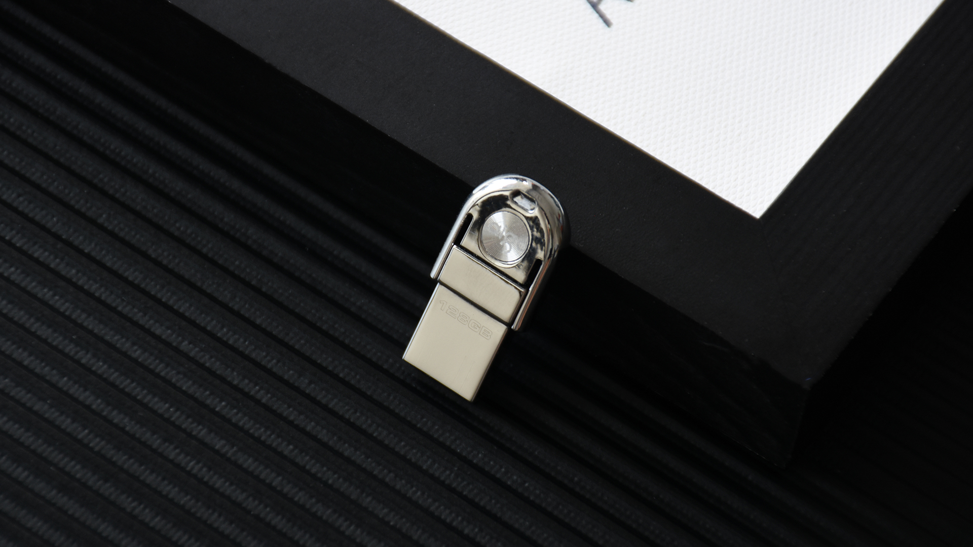 aigo双usb闪存盘怎么用,aigo闪存u盘