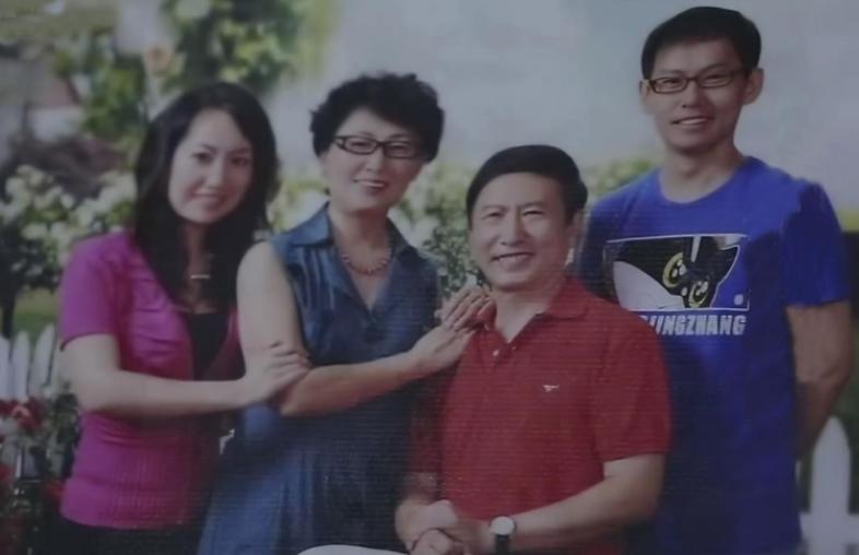 35岁患癌为自己开追悼会,生命缘患癌女孩开生前追悼会