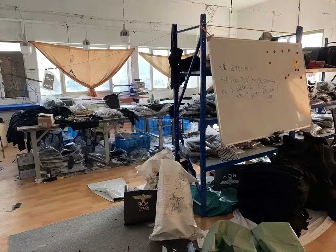 boylondon潮流界的无冕之王,boylondon潮牌事件进展