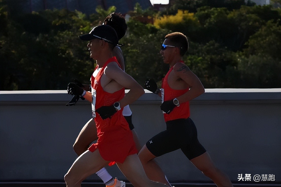 董国建打破国家纪录,董国建一万米纪录