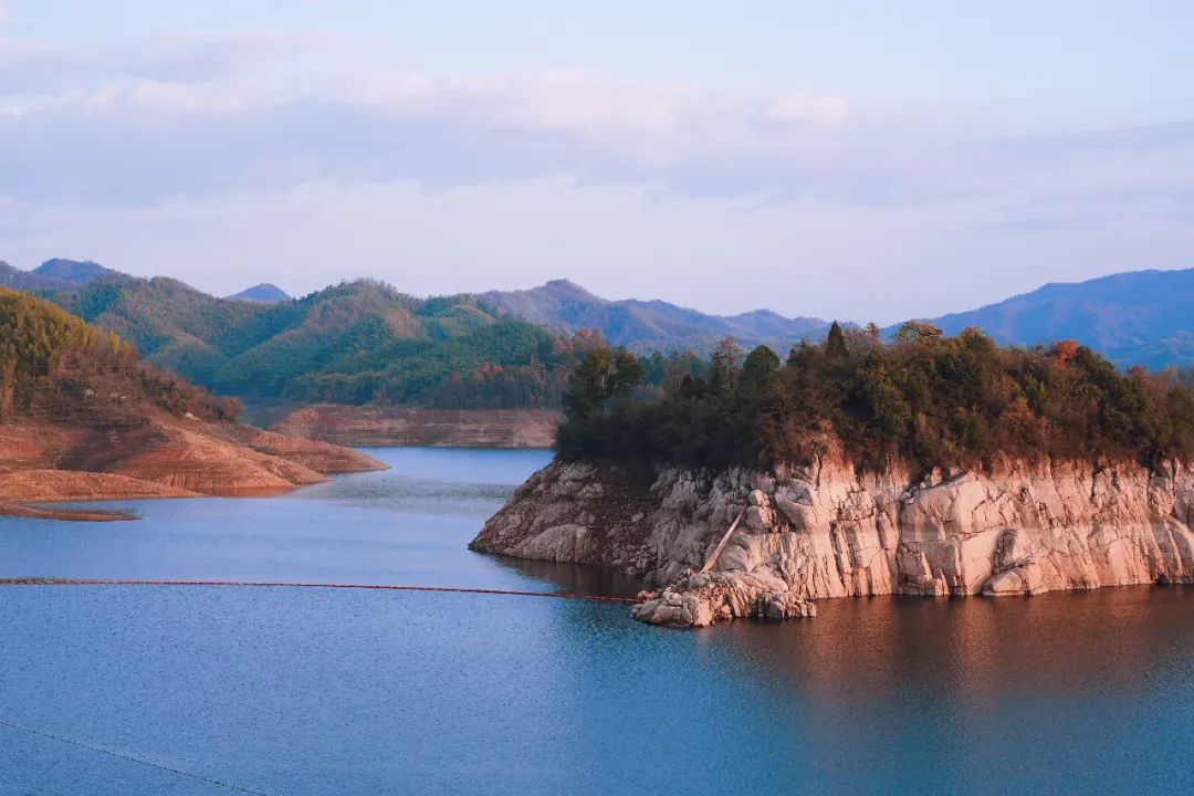 三天两晚安徽初冬之旅，带你一起感受下绿水青山，红色六安