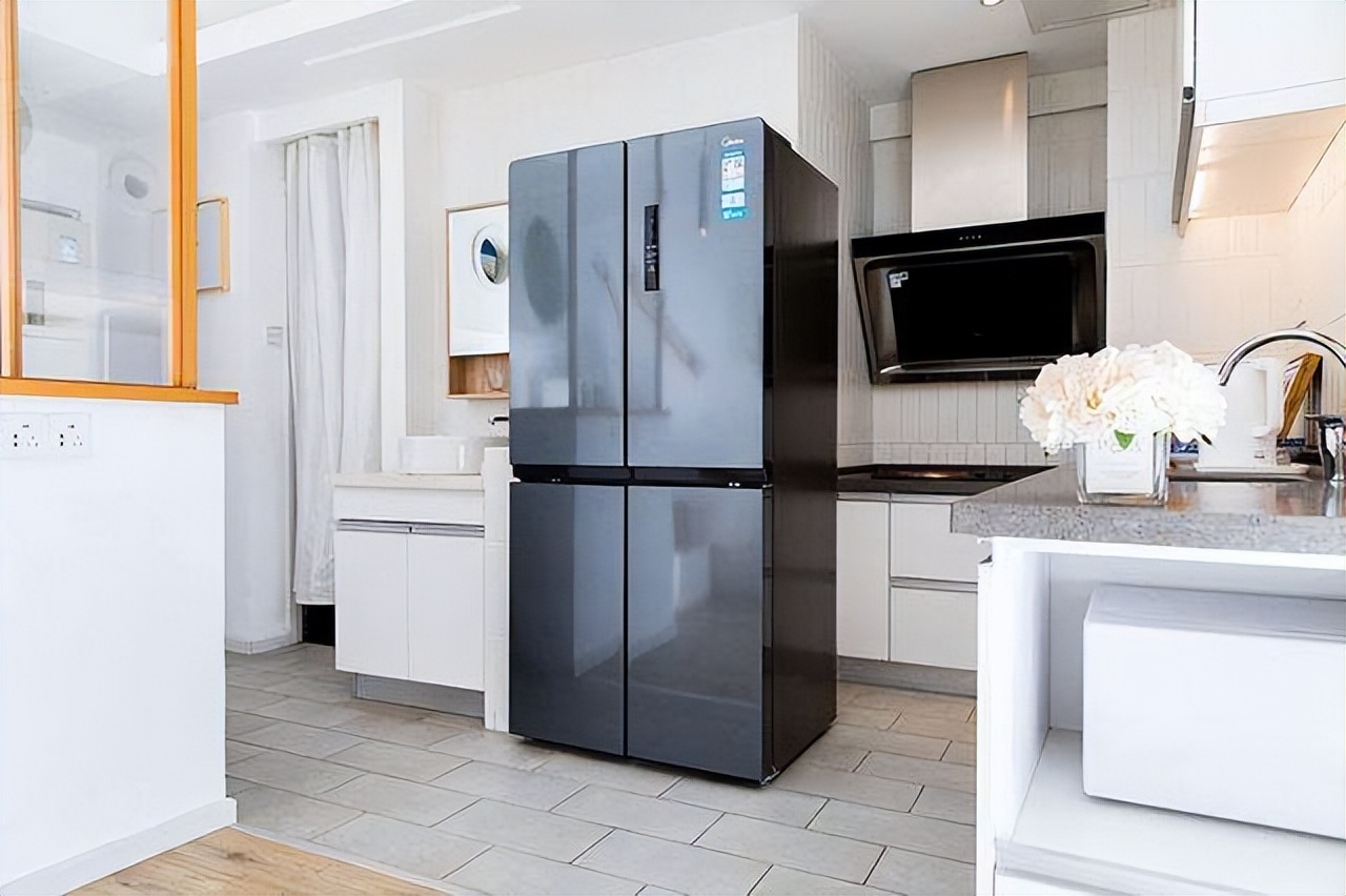 对开冰箱和十字门冰箱哪个更实用,海尔469升十字对开冰箱销量怎么样