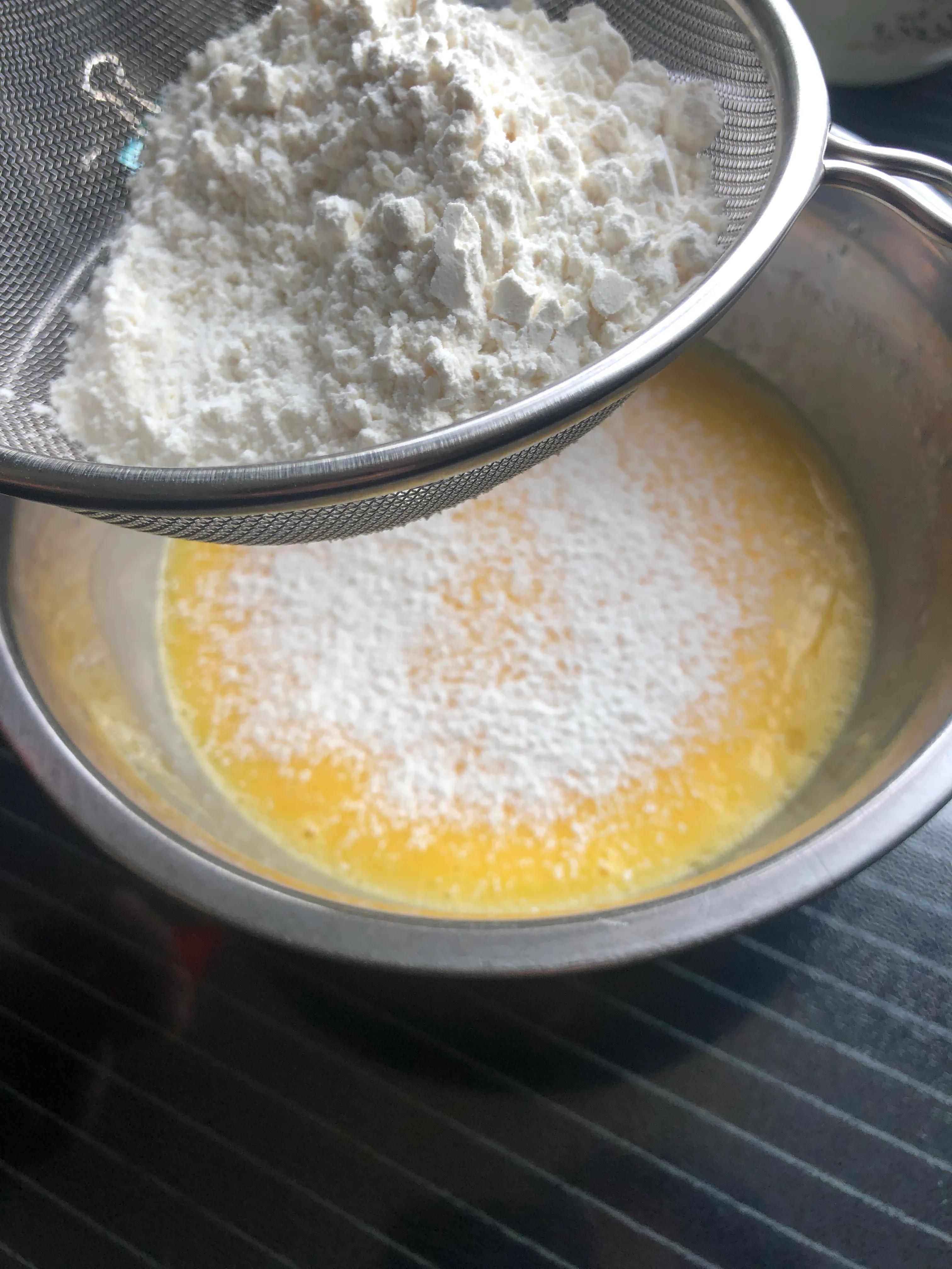 戚风蛋糕需要什么样打蛋器,做戚风蛋糕没打蛋器怎么做