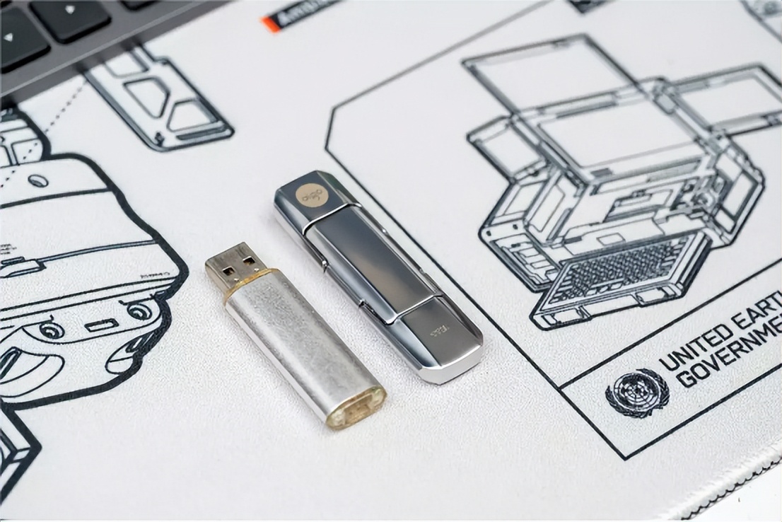 固态u盘和普通u盘哪种更耐用,百元高速u盘