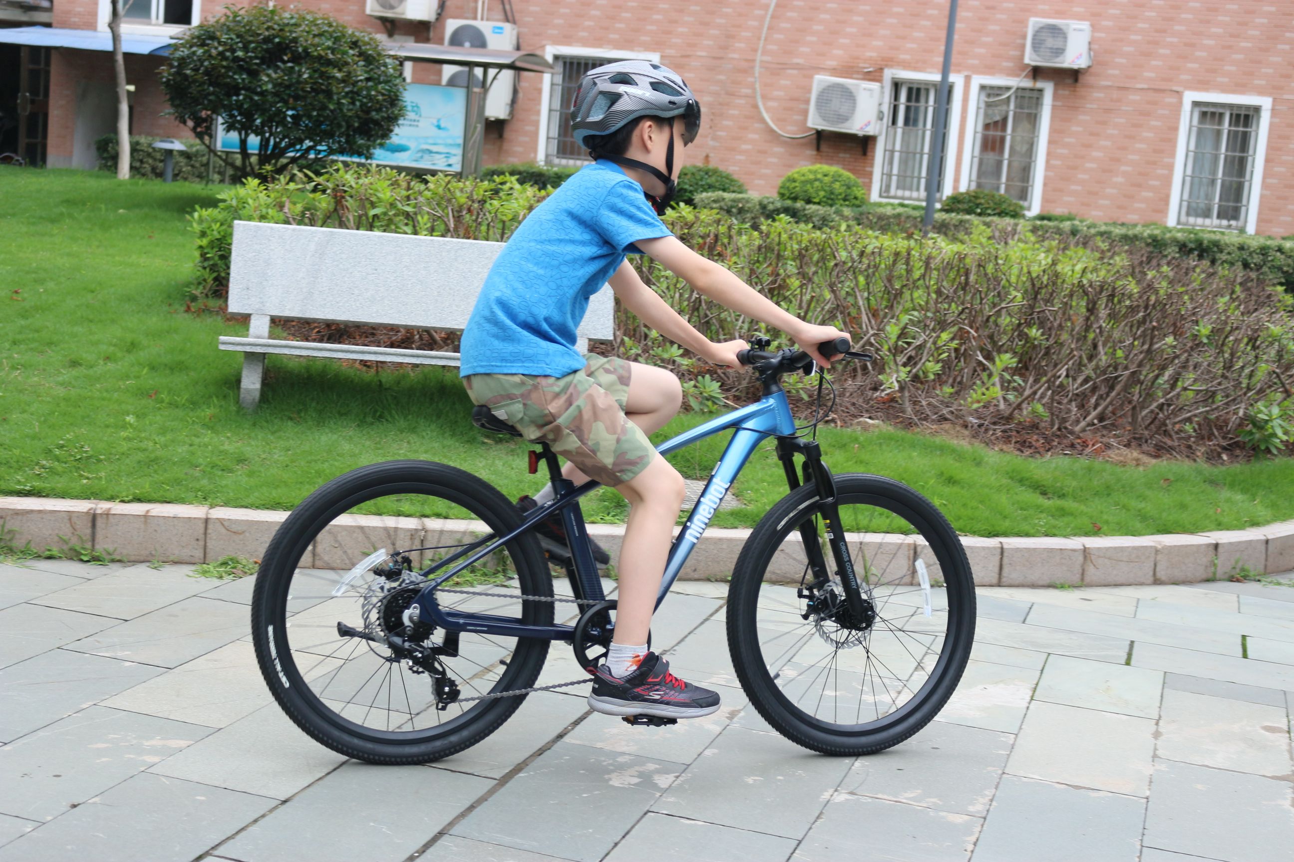 9号儿童自行车碟刹,儿童自行车9-12岁初学碟刹