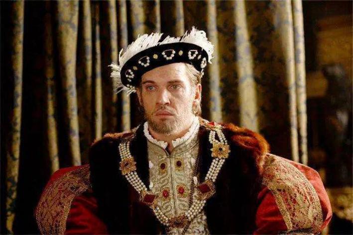 英国赞助的产生与演变：宫廷起了带头作用