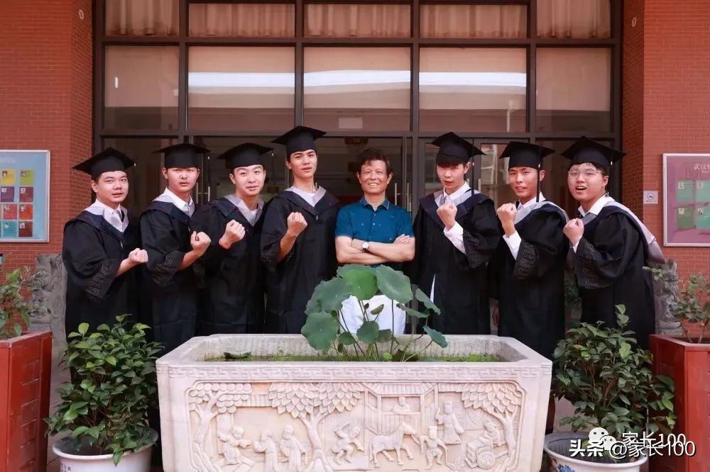 填报志愿可以冲两所高分学校吗,填报志愿冲的学校怎么选录取率高