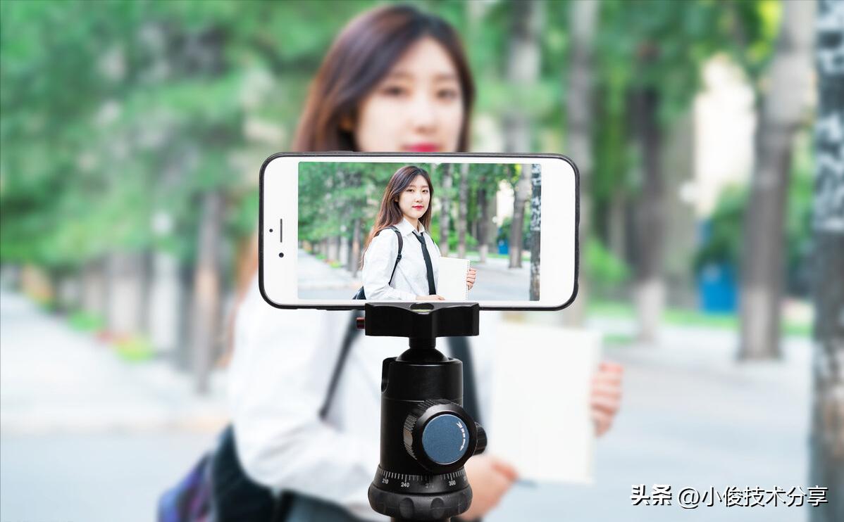 手机拍照时打开哪个开关最好,手机拍照要打开这个开关