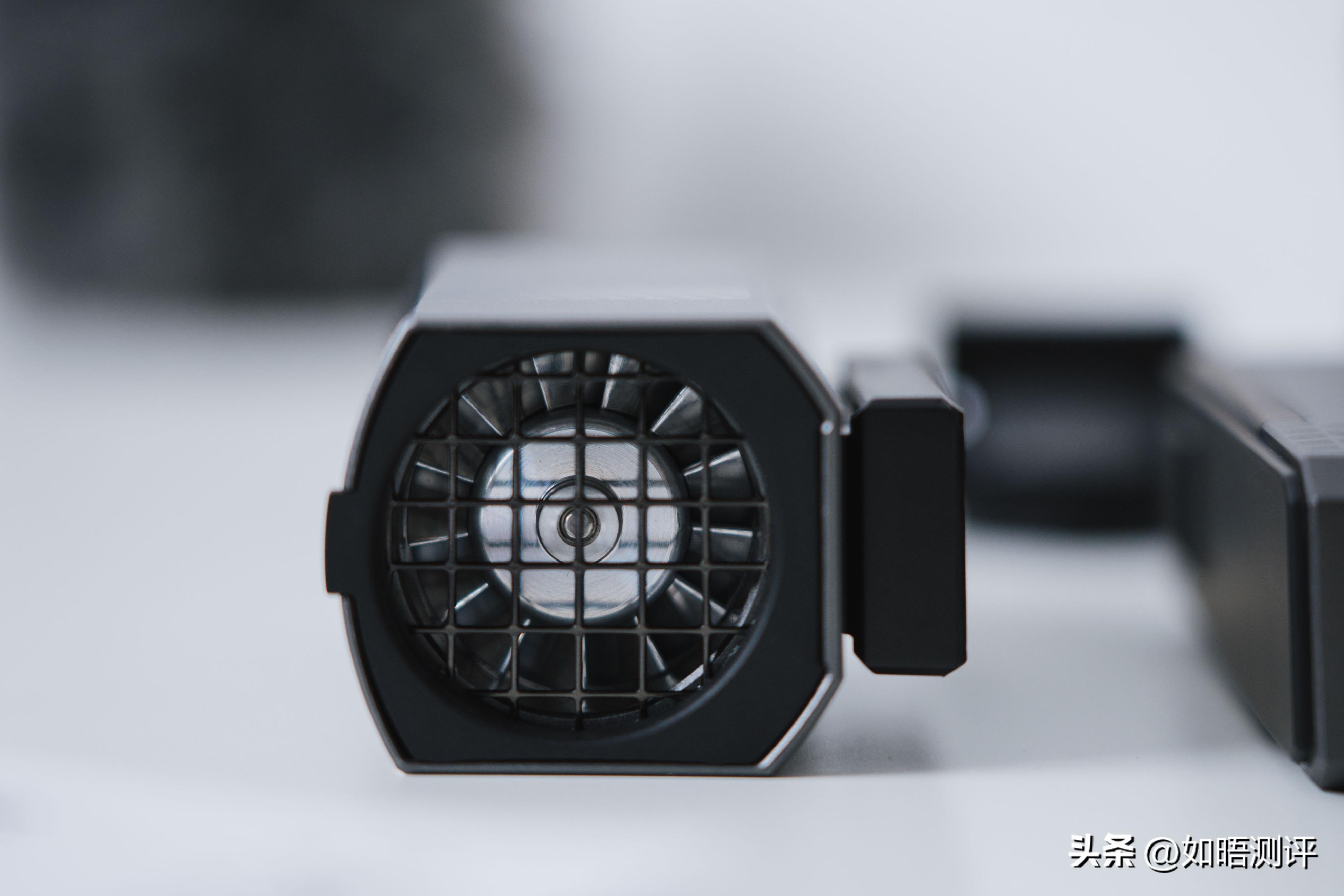 相机不再吃灰,除尘神器:VSGO微高掌上高速涡轮电动气吹