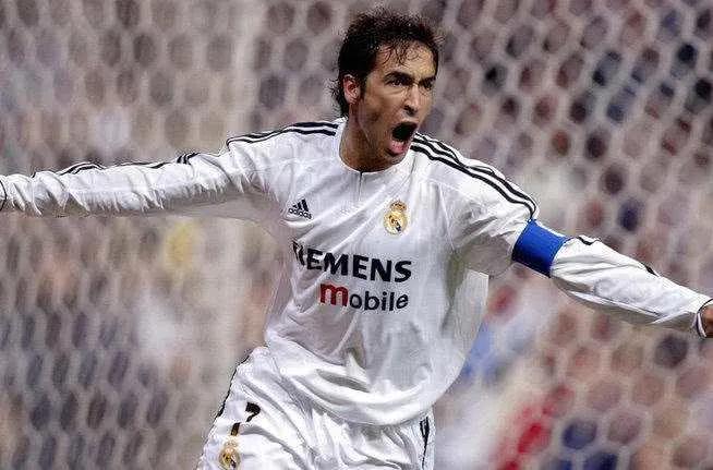 承载80后情怀的十二大足坛巨星,承载70后球迷回忆的足坛十大巨星