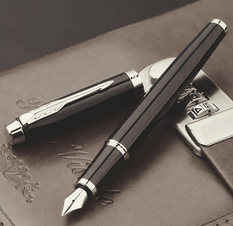 美国记者故意刁难周总理：为啥要用美产钢笔？犀利回答让对方羞愧