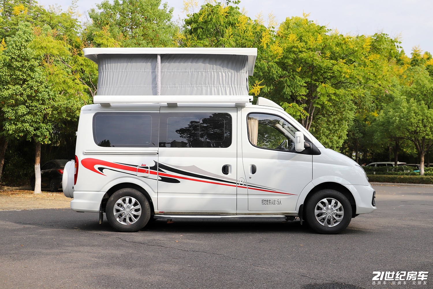 上汽大通低顶斜升顶房车,2020款齐星大通v80升顶房车二手车