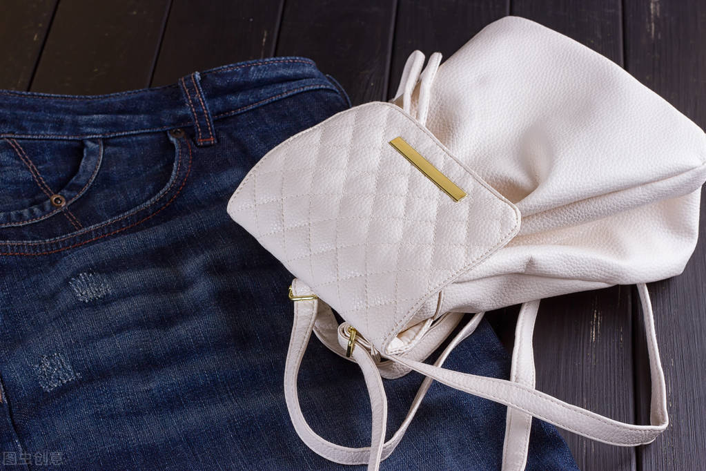 怎么分辨人造皮革,教你用一滴水辨别真皮和人造皮革