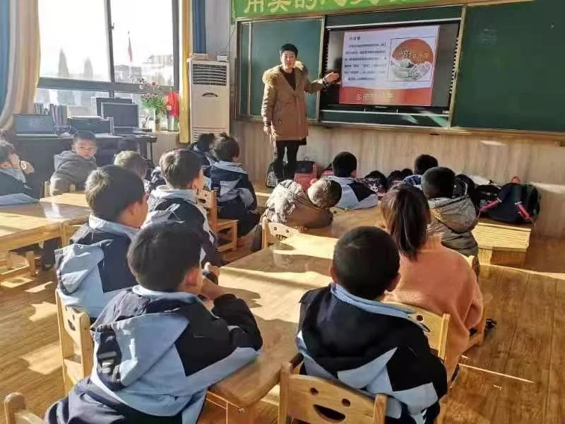 学校开展冬至活动信息简报,冬至活动家长参加