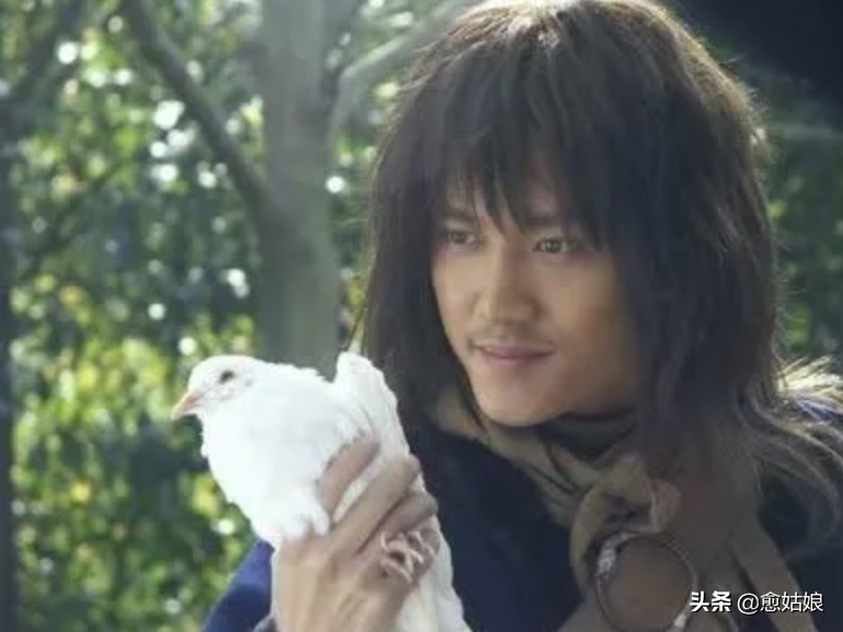 冯绍峰演技浮夸的图,冯绍峰出道以来的感情经历