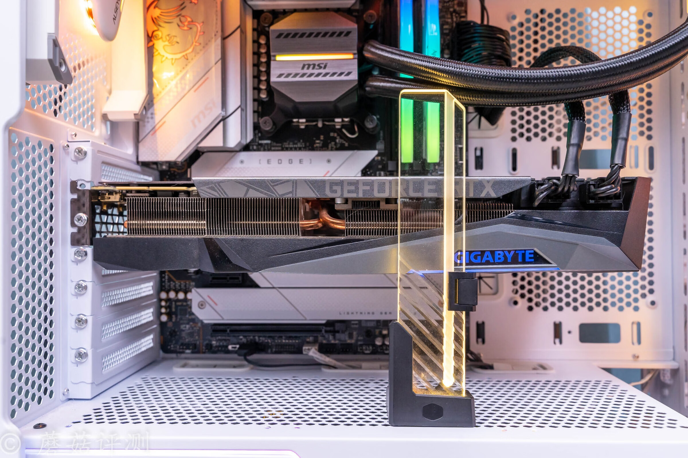 技嘉rtx3060tigamingoc魔鹰显卡,技嘉rtx4090魔鹰oc怎么样