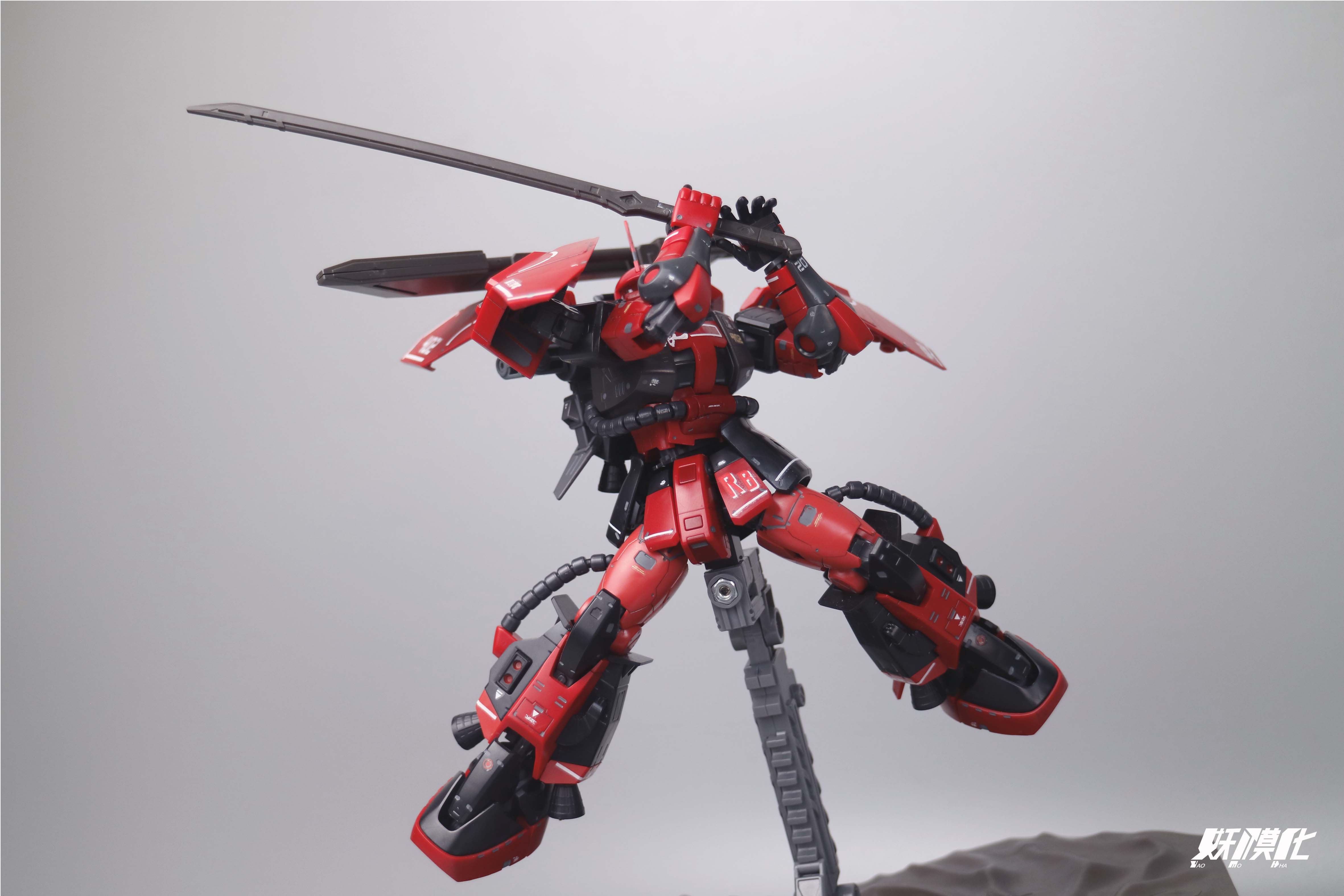 只要够想法，模型素组也能改出好作品-武士扎古