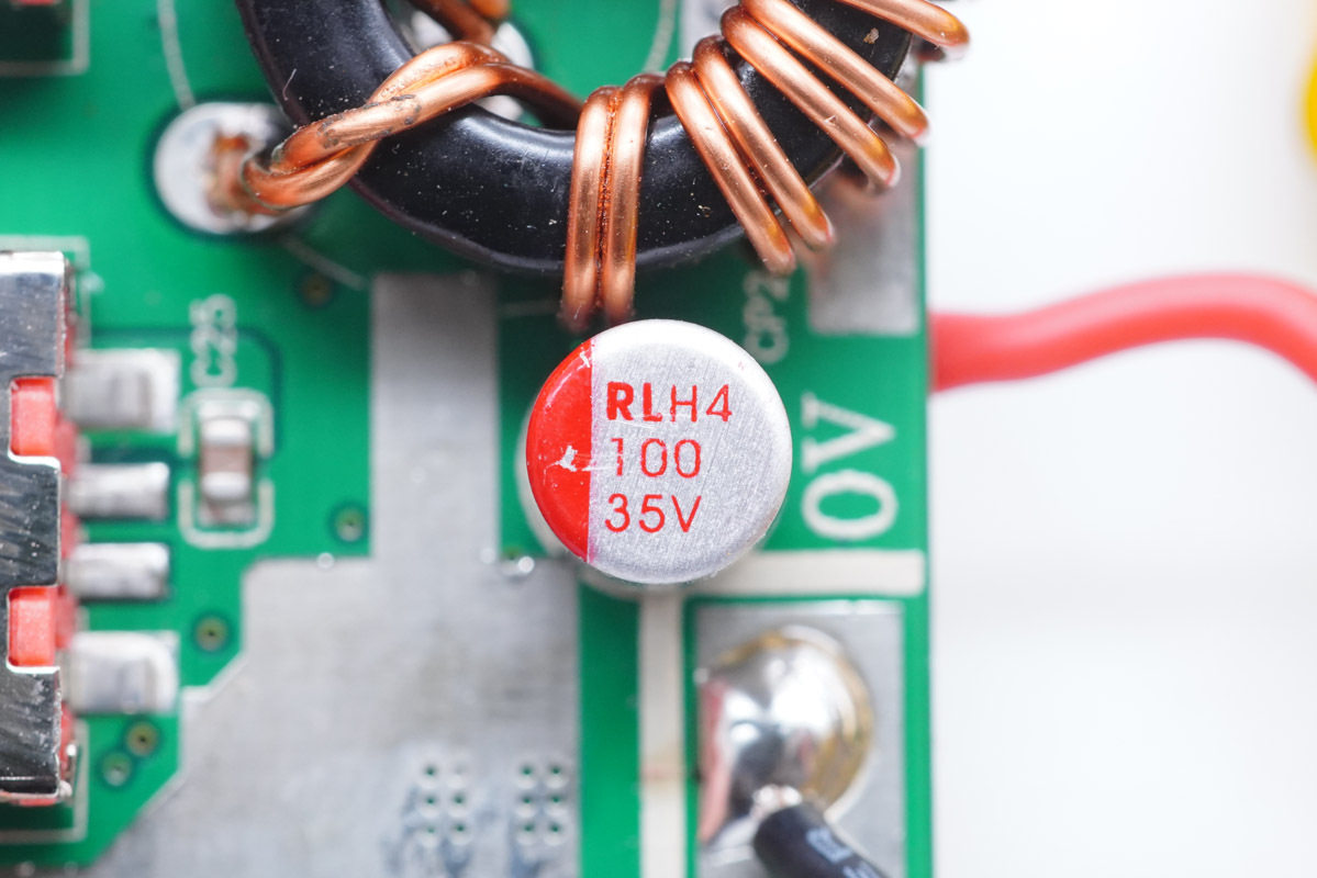 续航能力强的笔记本5000内,拆解羽博22.5瓦10000毫安充电宝