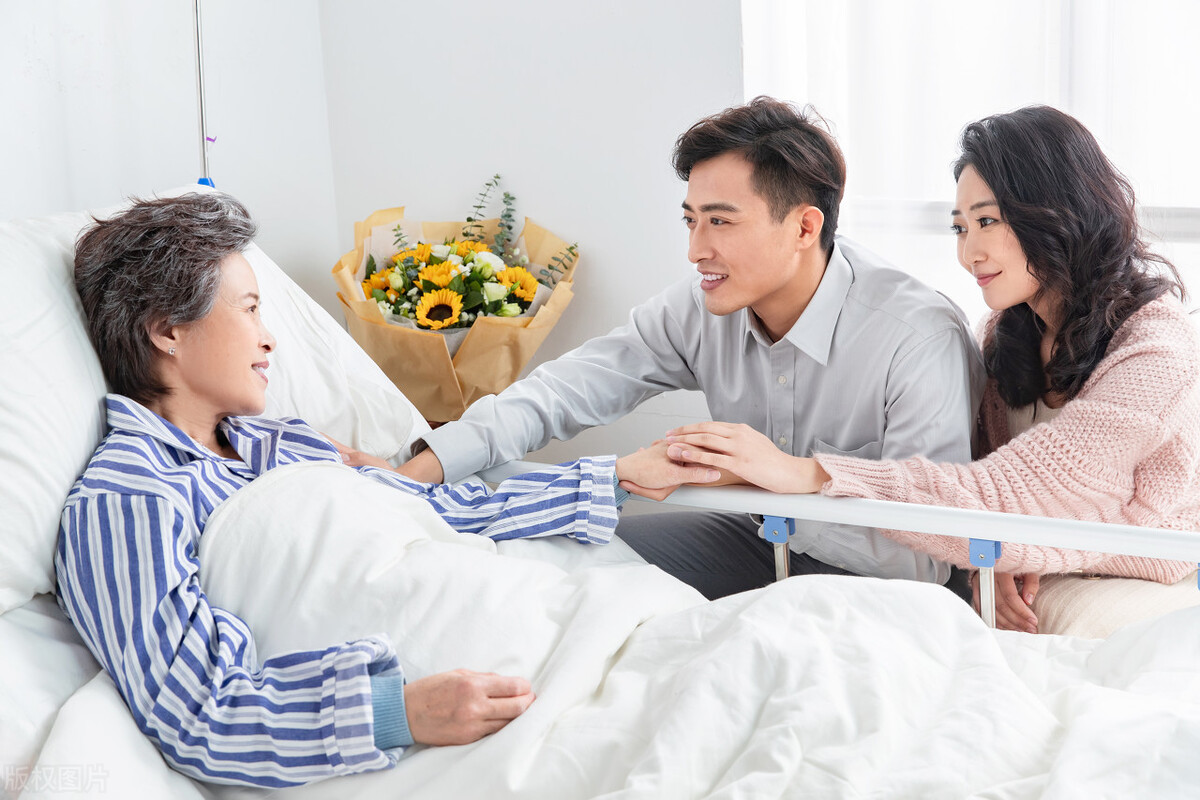 42岁保姆每月工资8000元却要哄睡,住家保姆哭诉