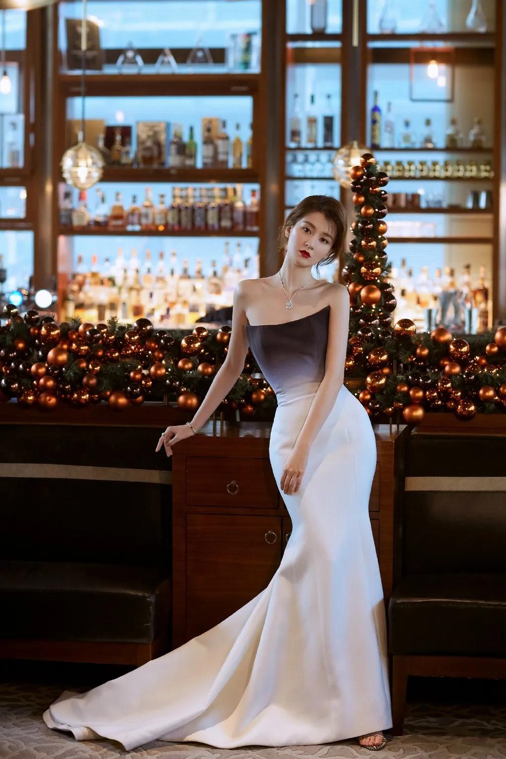 乔欣清纯女孩视频,乔欣清纯风穿搭好美