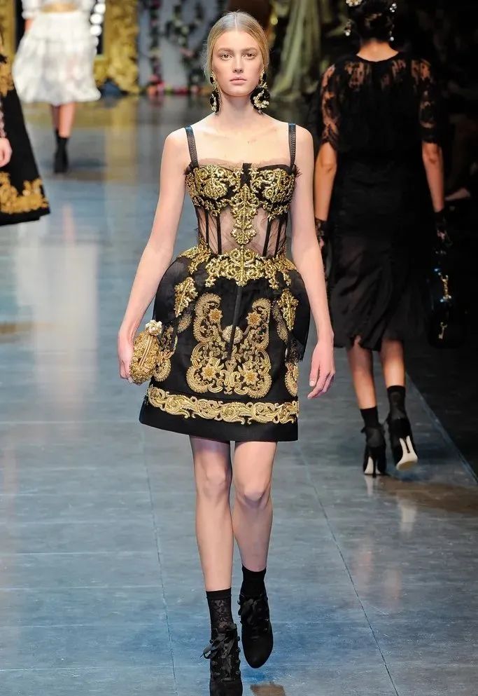 服装设计必学,服装设计时尚潮流手绘