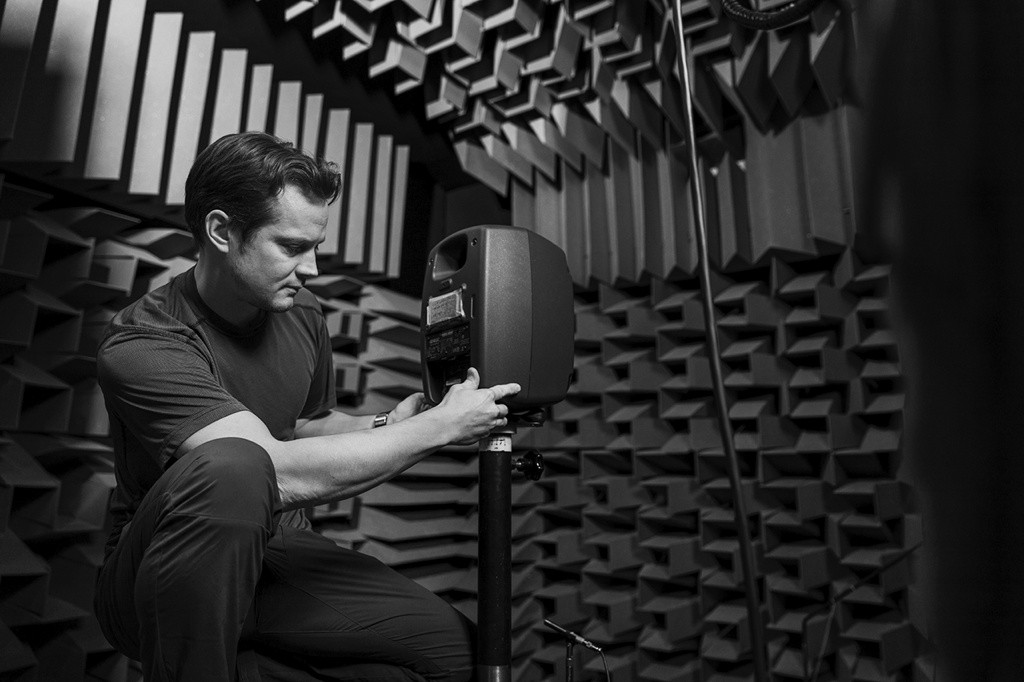 世界顶级音响品牌-芬兰GENELEC（真力）