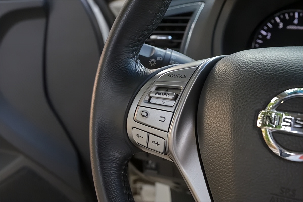 广东二手日产天籁价格,9万到10万二手日产天籁