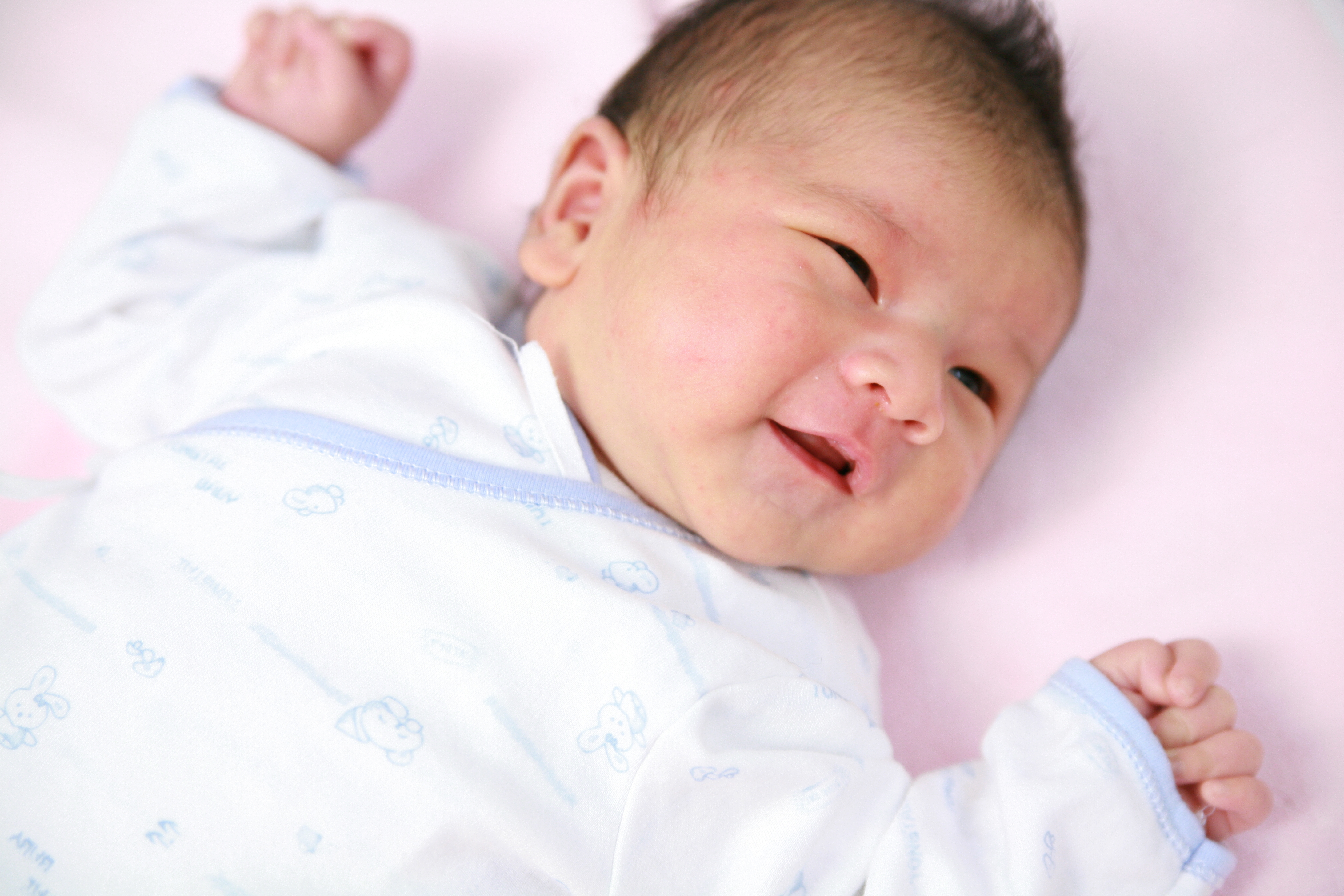 新生儿吸入胎粪呼吸困难可怕吗,新生儿吸入胎粪好了会有后遗症吗