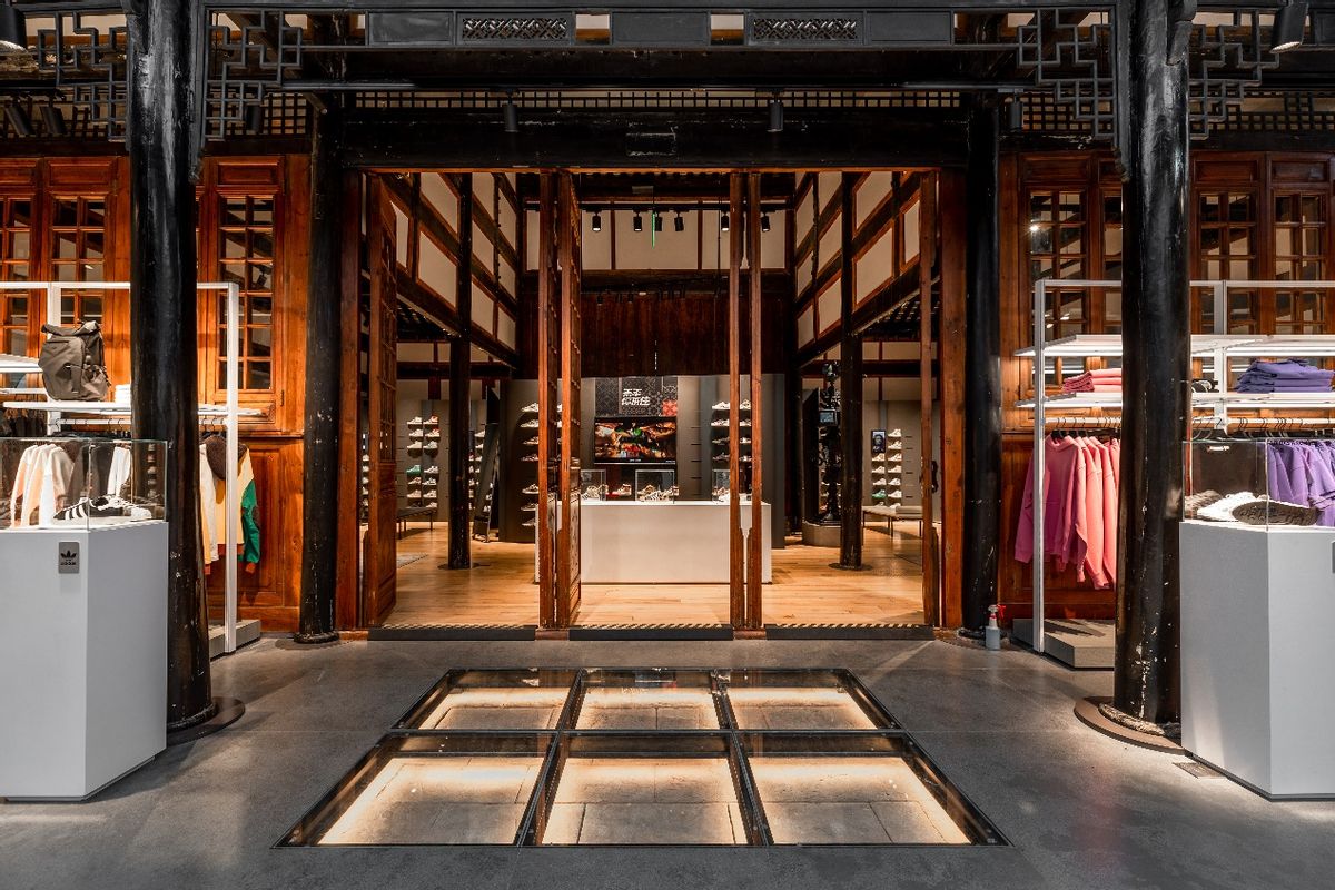 adidas官方旗舰店 三叶草 (adidas三叶草官方旗舰店西安)