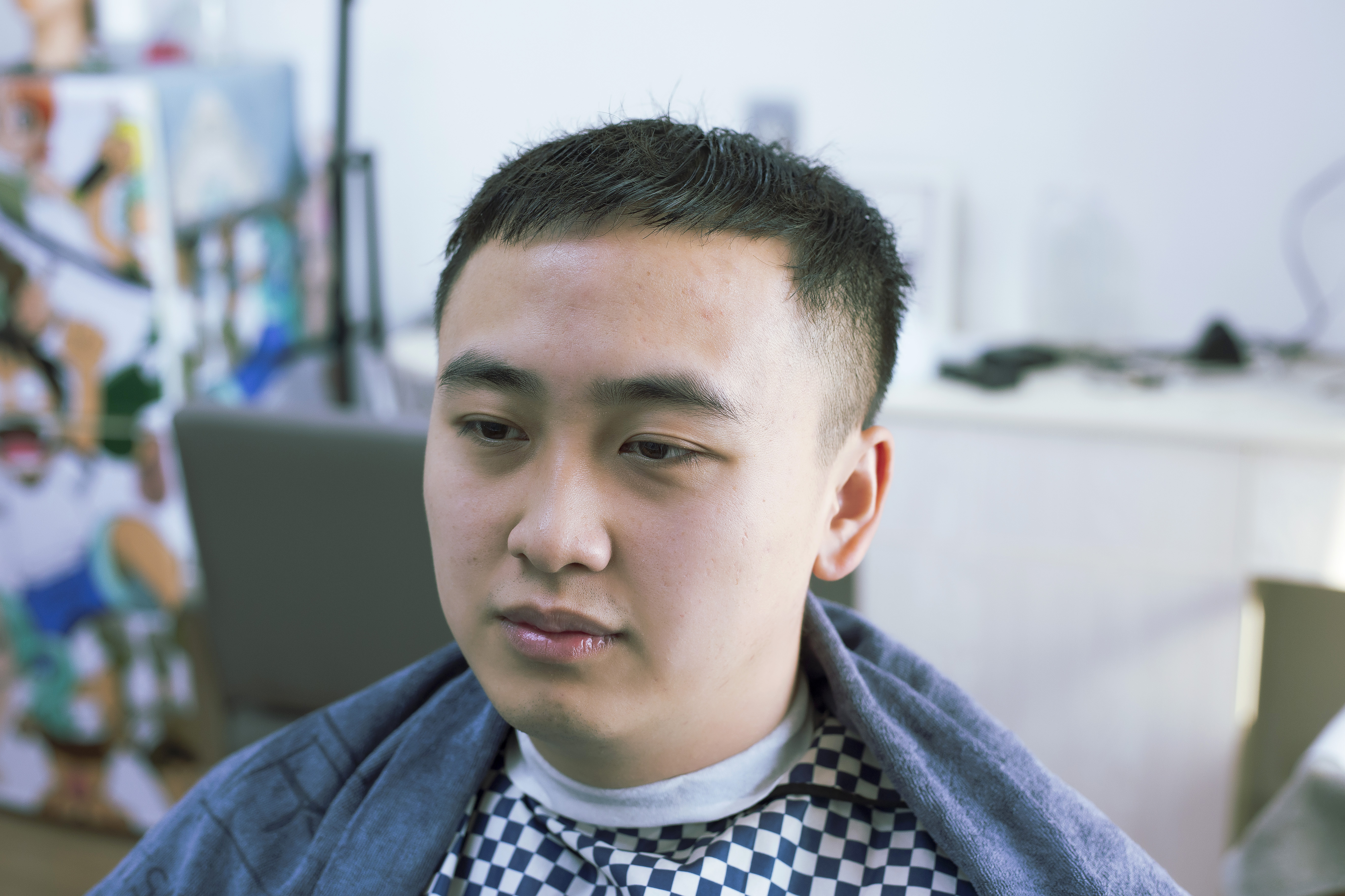 高发际线发量稀疏发型,发际线高头发稀疏掉头发怎么拯救