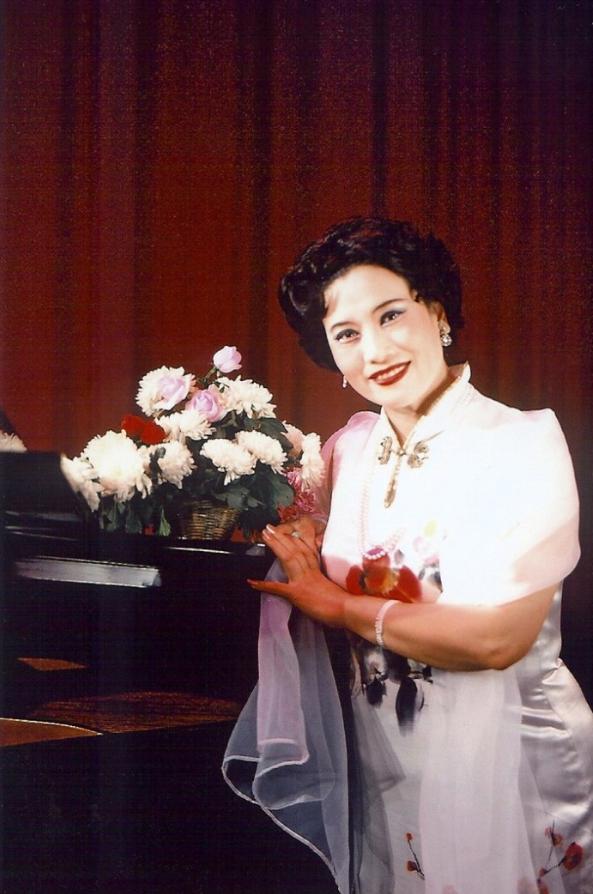 东方夜莺朱逢博完整版,东方夜莺朱逢博图片