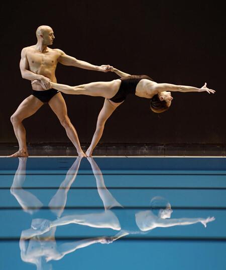 她是世界上唯一一位不用戴鼻夹的花游选手，有着怎样的传奇经历？